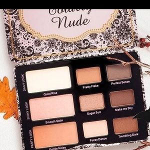 Makeup: Eyeshadow palette